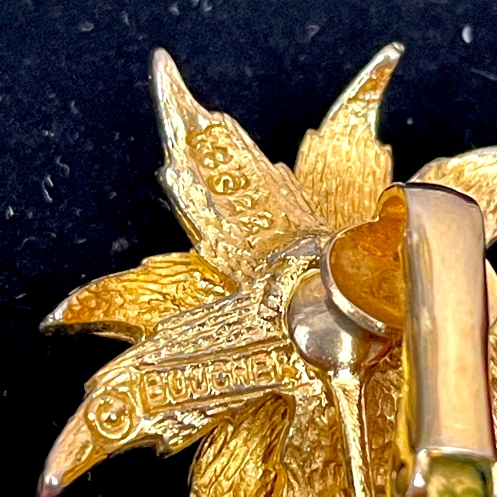 Boucher Gold Flower clip-on earrings - Picture 3 of 8